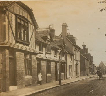 Figure 14 40 to 44 London Road. Stacey 3.128. c1900